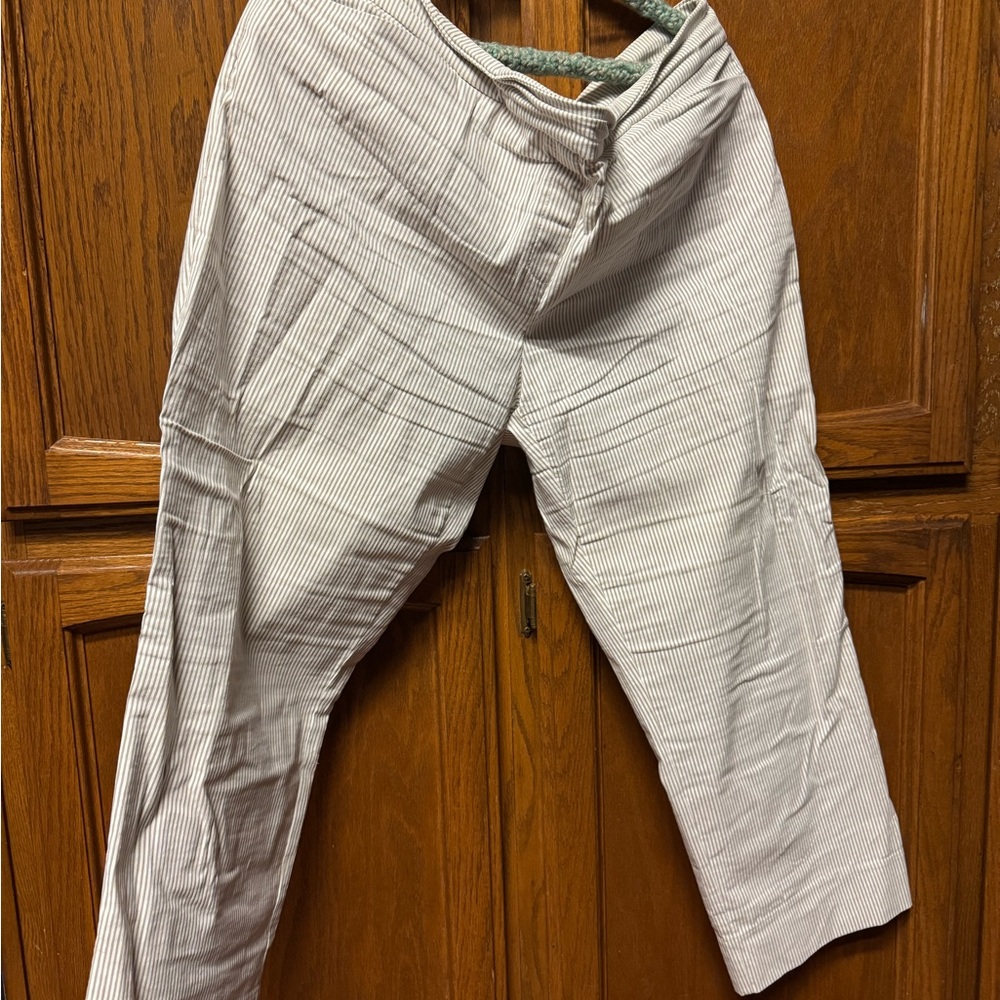 Hilary Radley Women’s Beige Striped Capris
